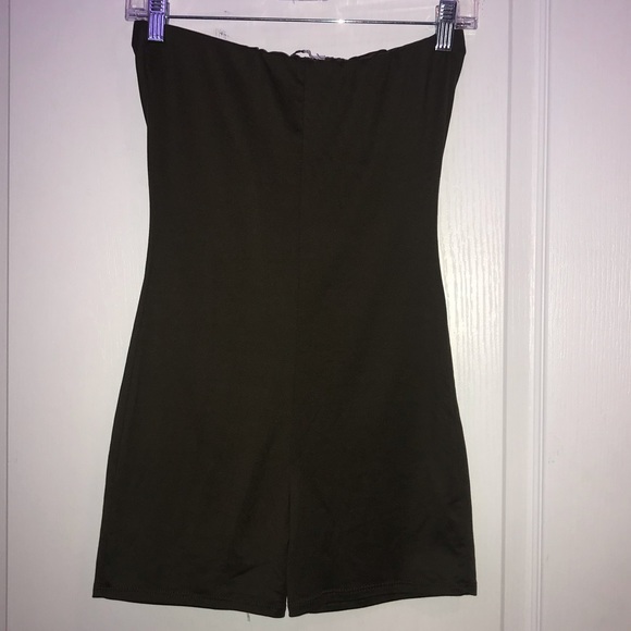 Fashion Nova Buenos Aires Olive Green Romper - Picture 3 of 4